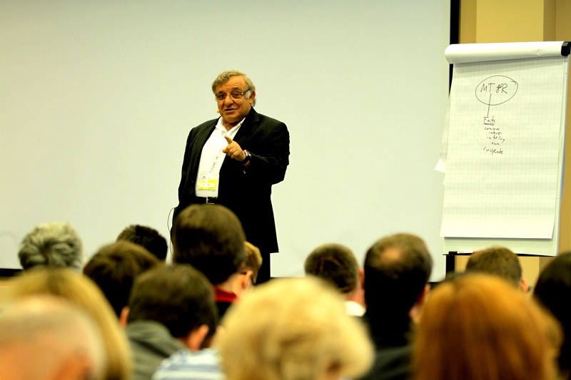 ichak-adizes-na-predavanju-u-rusiji