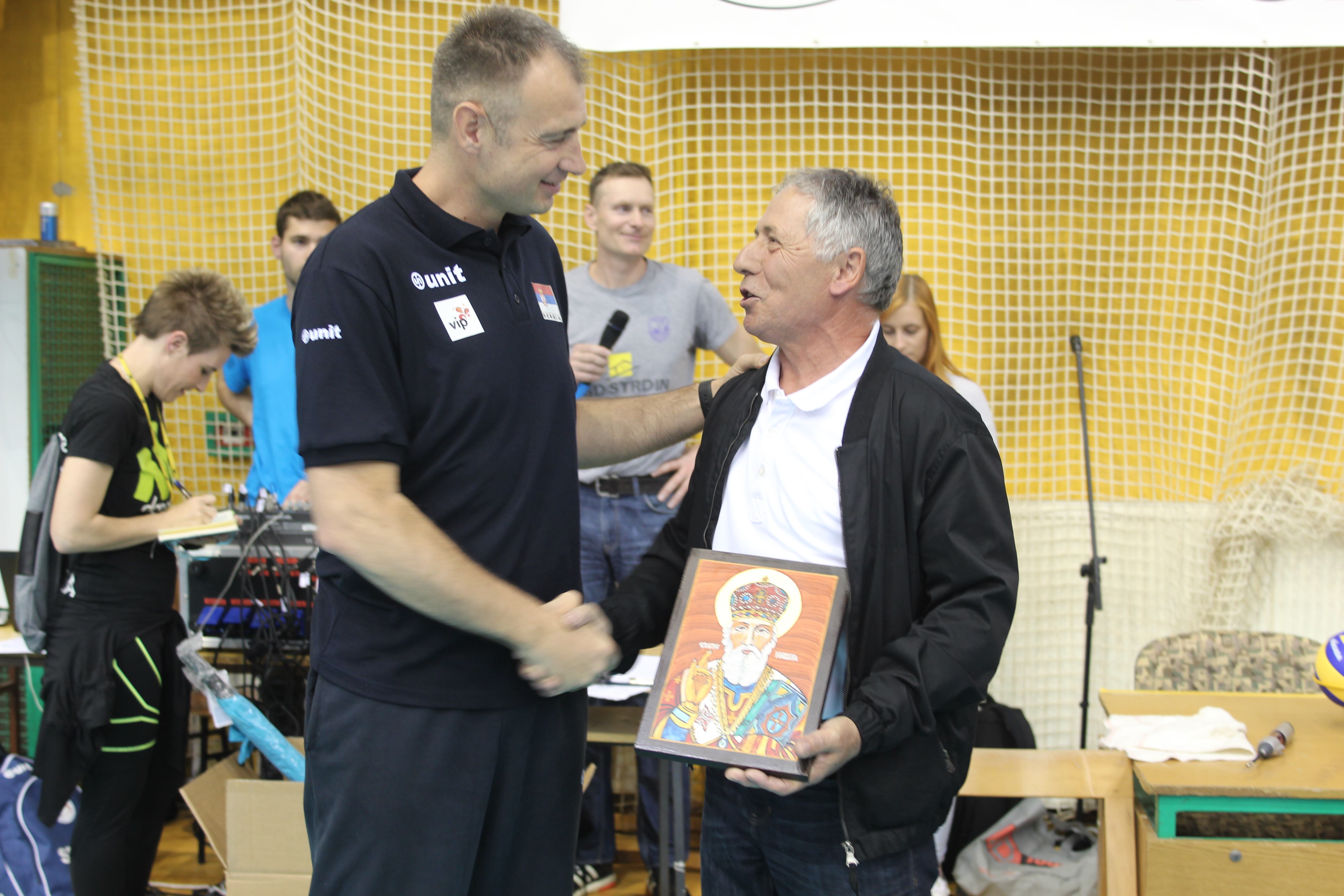 alimpije-predaje-ikonu