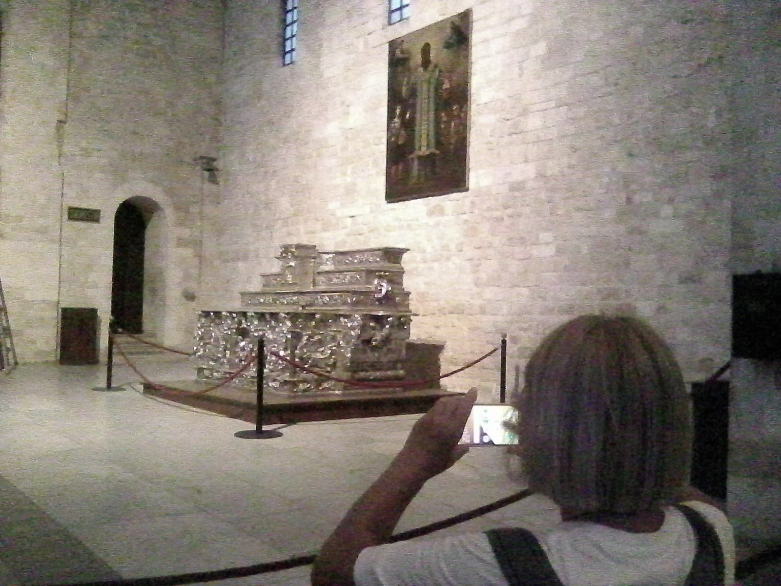 srpski-oltar-u-crkvi-svetog-nikole-u-bariju