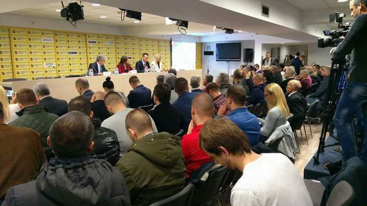 23634878_10212079267029326_562868241_n