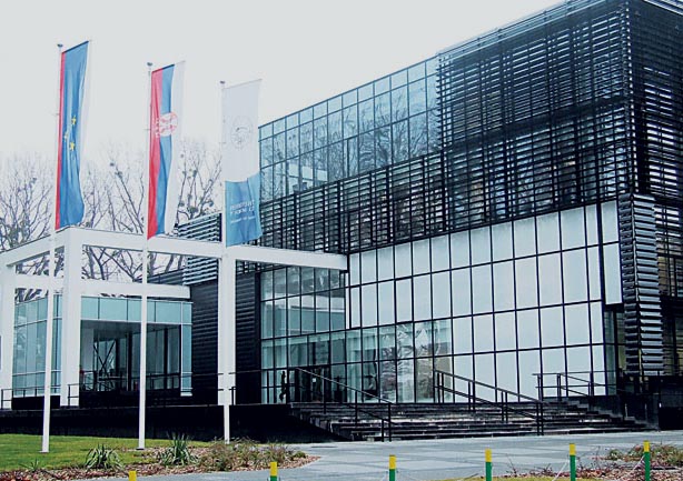 5-zgrada-rektorata-univerziteta-u-novom-sadu