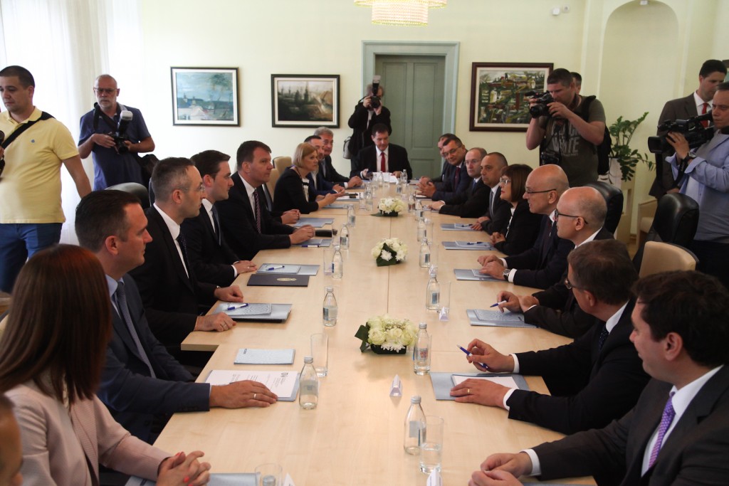 2-%d1%81%d0%b0-%d1%81%d0%b2%d0%b5%d1%87%d0%b0%d0%bd%d0%b5-%d1%81%d0%b5%d0%b4%d0%bd%d0%b8%d1%86%d0%b5-%d0%bf%d0%be%d0%ba%d1%80%d0%b0%d1%98%d0%b8%d0%bd%d1%81%d0%ba%d0%b5-%d0%b2%d0%bb%d0%b0%d0%b4%d0%b5