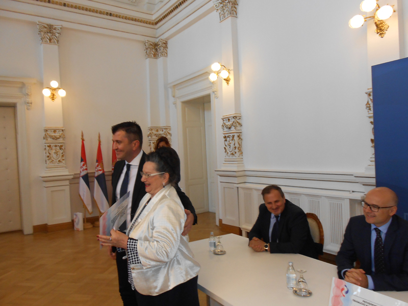 3-ministar-dordevic-upredaje-karticu-penzionerki-anki-copic