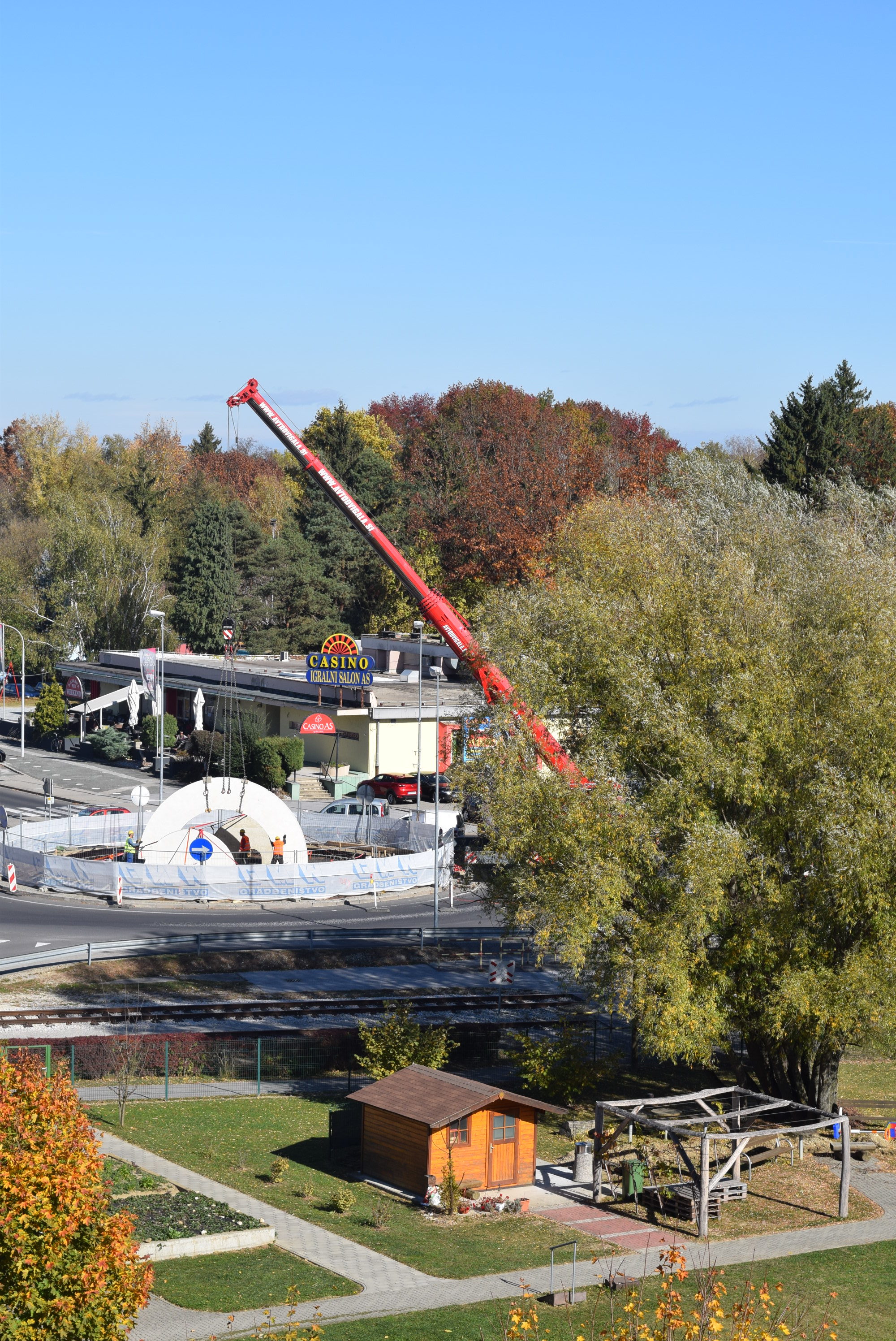 od-dalec-pogled-na-krozisce