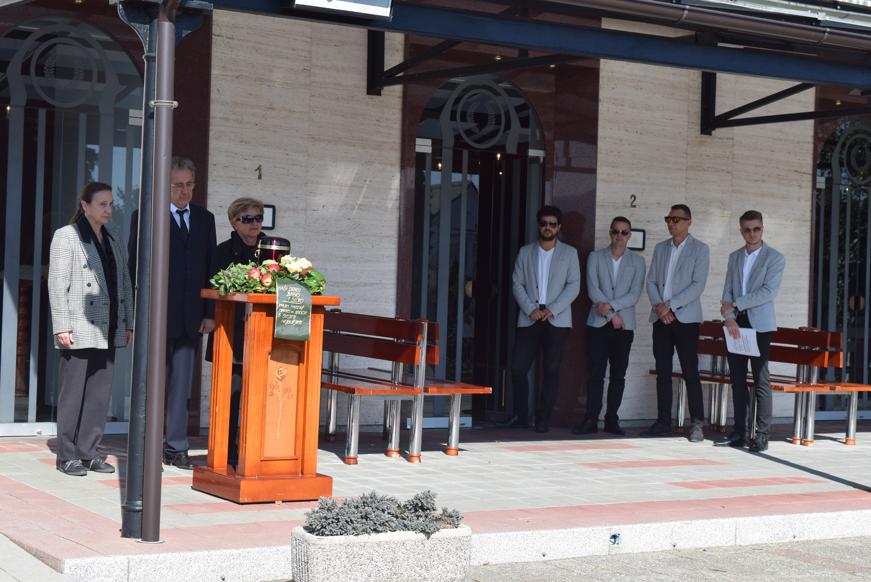 slovo-na-pokopaliscu-v-mariboru