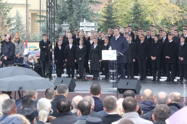 4-predsednik-vucic-govori-na-svecanosti