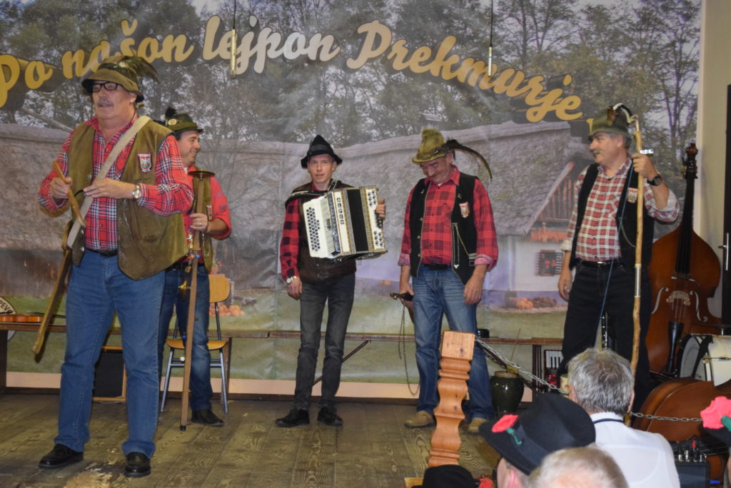 kar-bo-pa-bo-iz-vuhreda