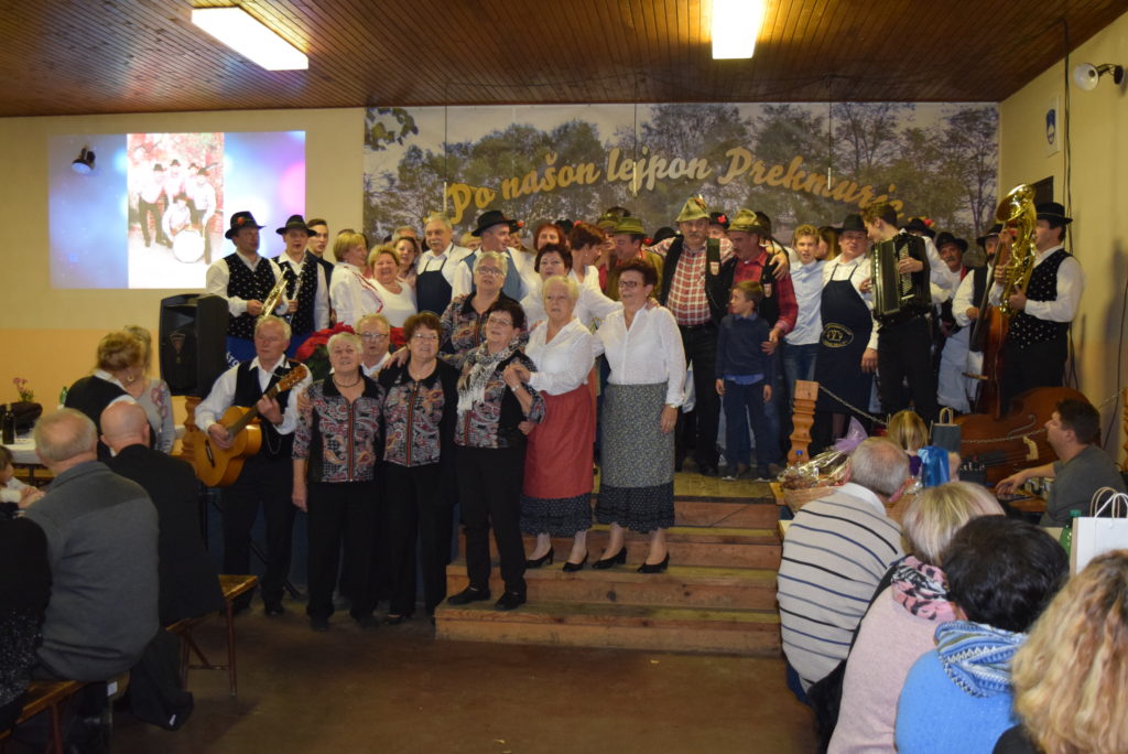 vesel-zakljucek-vecera