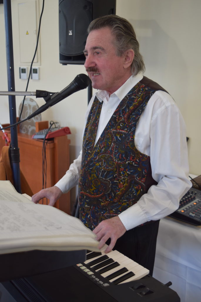 glasbenik-stefan-grabar-pistek