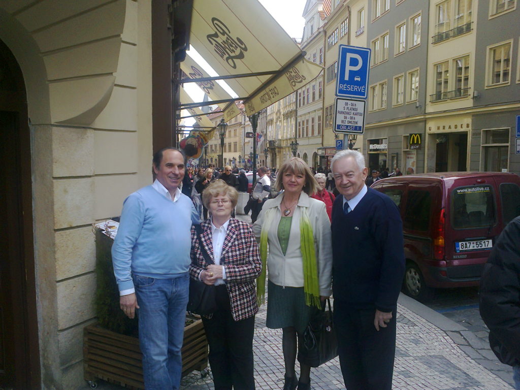 radosav-zdravkovic-levo-i-penzioneri-iz-praga