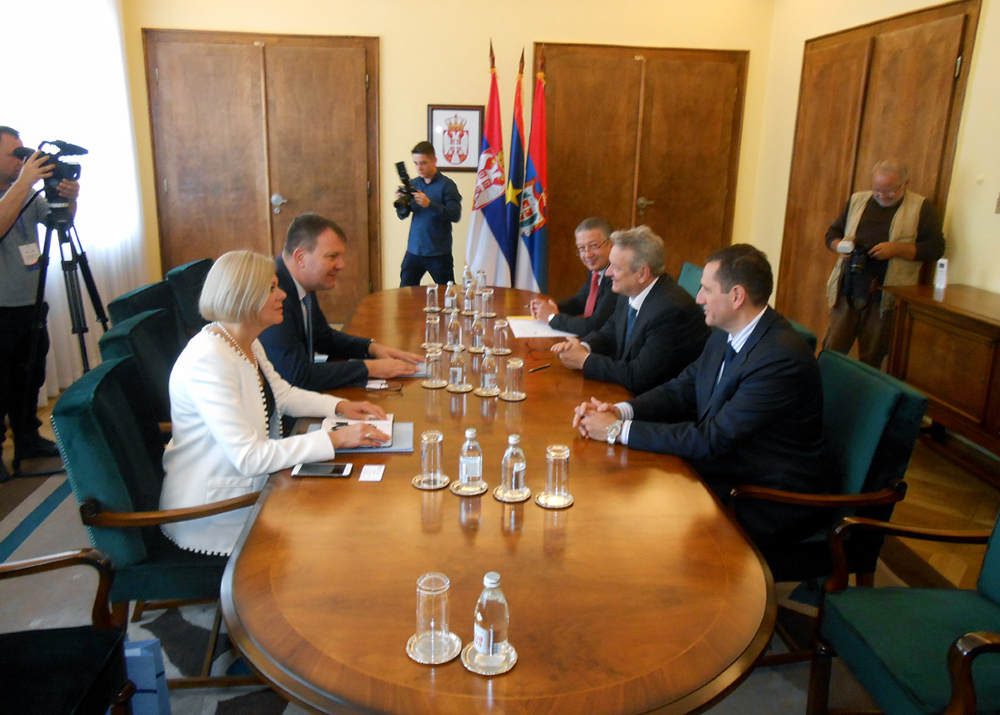 2-razgovori-su-protekli-u-prijateljskoj-i-srdacnoj-atmosferi