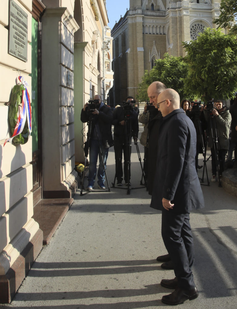 2-%d0%b2%d1%83%d1%87%d0%b5%d0%b2%d0%b8%d1%9b-%d0%b8-%d1%98%d0%b5%d0%bb%d1%83%d1%88%d0%b8%d1%9b-%d0%bf%d0%be%d0%bb%d0%b0%d0%b6%d1%83-%d0%b2%d0%b5%d0%bd%d0%b0%d1%86