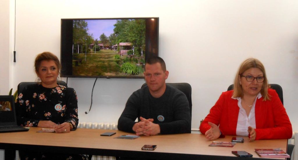 3-organizatori-marica-kosanovic-darko-sladacek-i-natasa-pavlovic-sleva