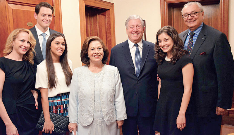 branko-terzic-desno-sa-porodicom-kod-karadordevica